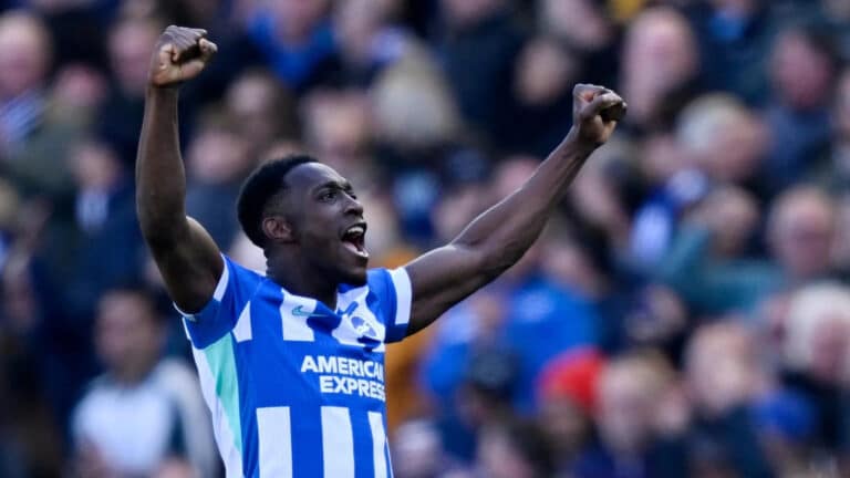 Красные сбились с курса: Брайтон перевернул матч и наказал Ливерпуль