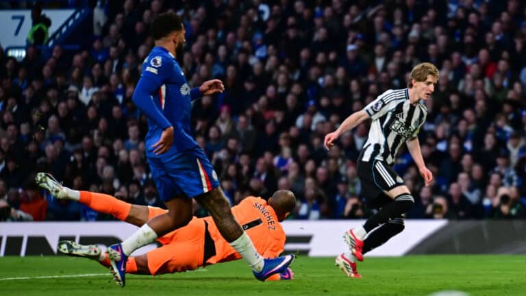 Ньюкасл увез победу с «Стэмфорд Бридж»