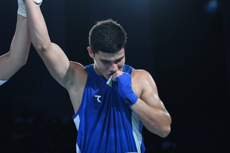 Перешел и сразу победил: экс-боксер Узбекистана Саят Ильясов дебютировал за Казахстан