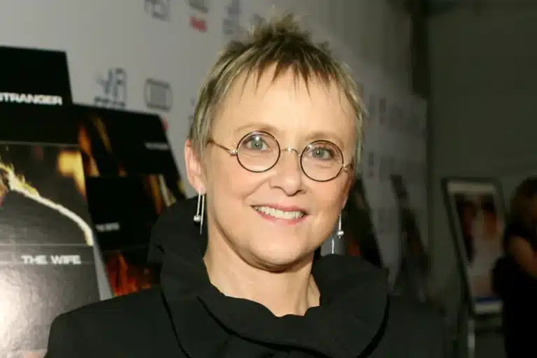 Actress Mary Beth Hurt Dies at 79 After Battle with Alzheimer’s