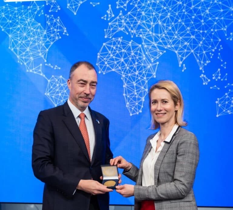 EU Ambassador to Uzbekistan Honoured for 20 Years of Service