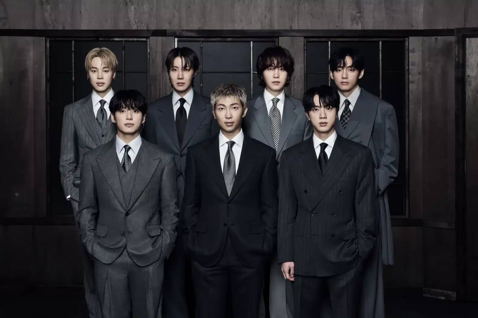 BTS Sell Nearly 4 Mln Copies of "Arirang" on First Day, Beat Their Own Record