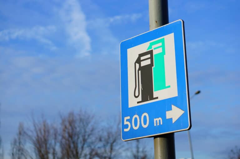 В Узбекистане с 16:00 приостановят работу метановых заправок