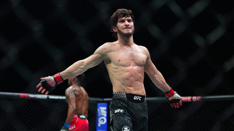 Евлоев победил Мерфи в UFC Fight Night