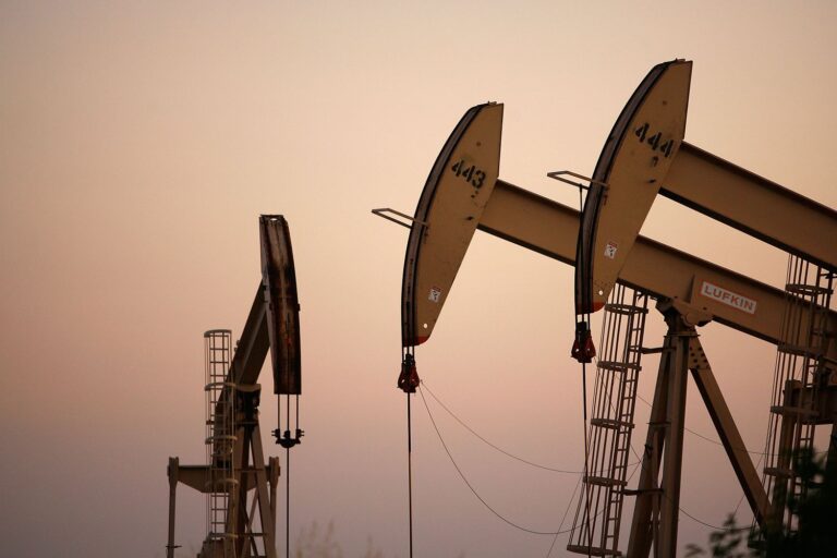 Oil Prices Jump as Middle East Conflict Shakes Global Markets