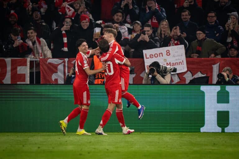 Бавария добила Аталанту и без интриги вышла в четвертьфинал