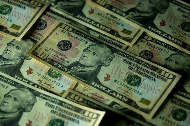 Какой курс доллара в банках 31 марта