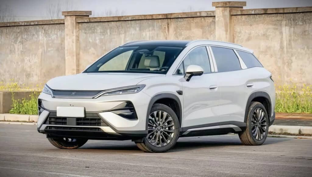 BYD Song Ultra elektromobili qanday dizaynga ega