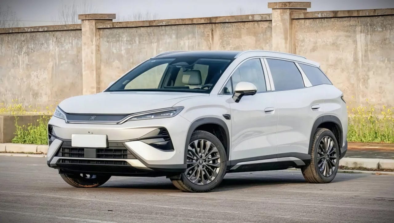 BYD Song Ultra elektromobili qanday dizaynga ega