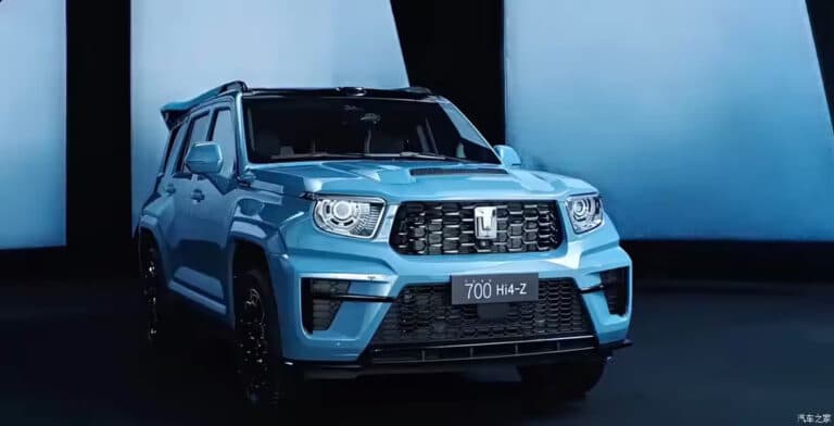 1000 ot kuchiga ega, tankdan superkarga aylangan avtomobil taqdim etildi