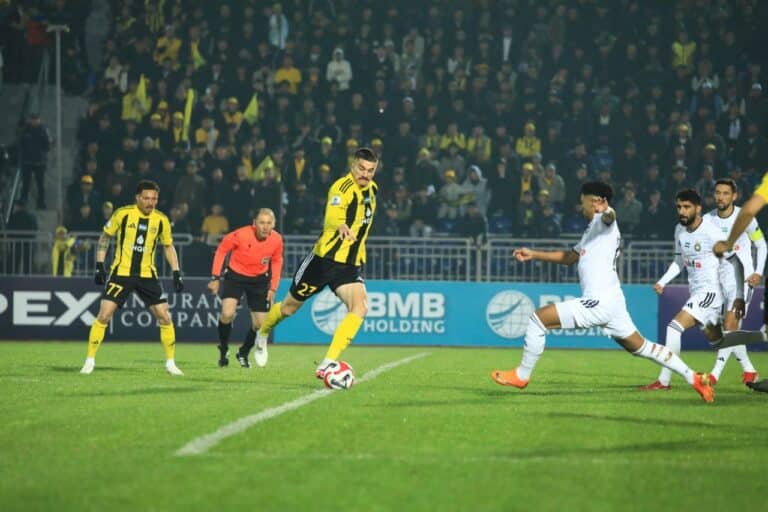 Удар Ратиньо принес трофей: Нефтчи обыграл Пахтакор в Суперкубке