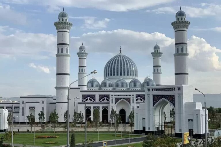 Tojikistonda ham Ramazon hayiti sanasi e’lon qilindi