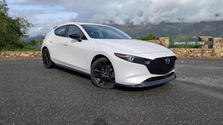 2026 Mazda3 Turbo qanday imkoniyatlarga ega — test-drayv