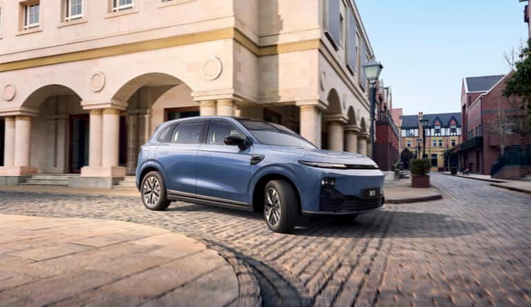 900 km masofaga yuruvchi arzon gibrid krossover Yevropa bozoriga chiqdi