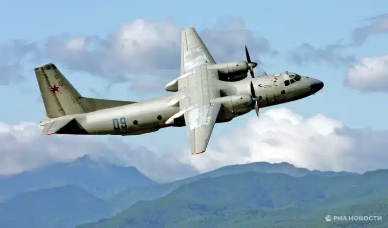 Самолет Ан-26 врезался в скалу во время полета над Крымом — никто не выжил