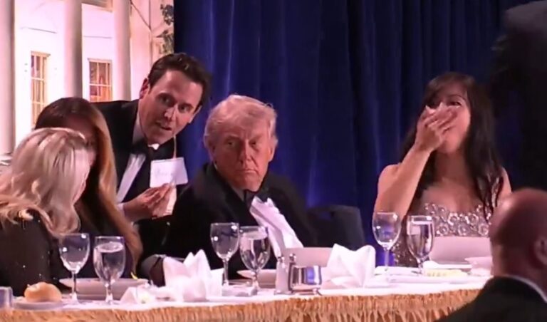 Стрельба на ужине в Белом доме: Трамп заявил, что мог быть целью атаки