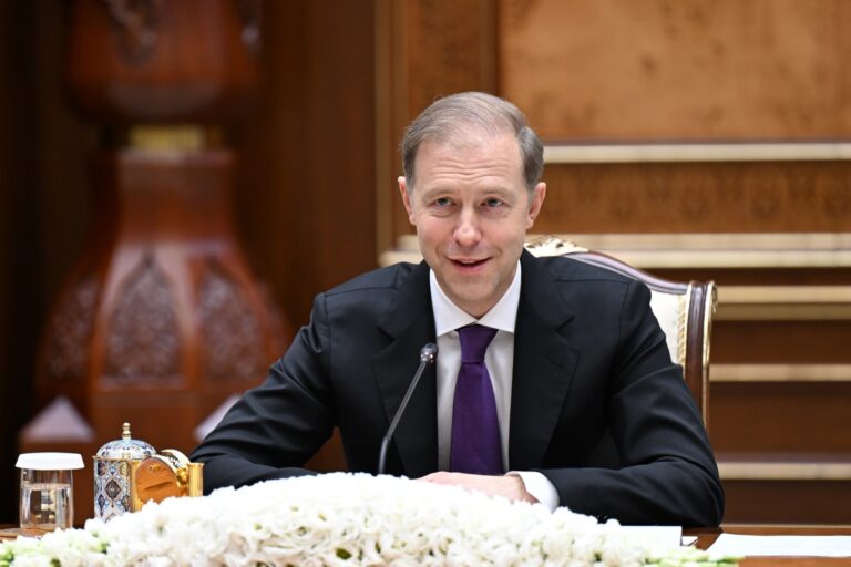 Мантуров: В Узбекистане при участии РФ создают пятый индустриальный парк