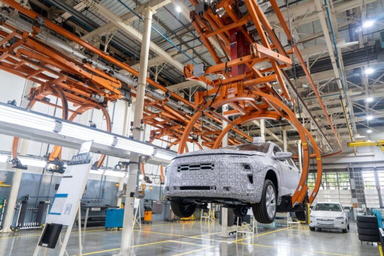 GM готовит кроссовер Chevrolet Sonic — модель займет нишу между Onix и Tracker