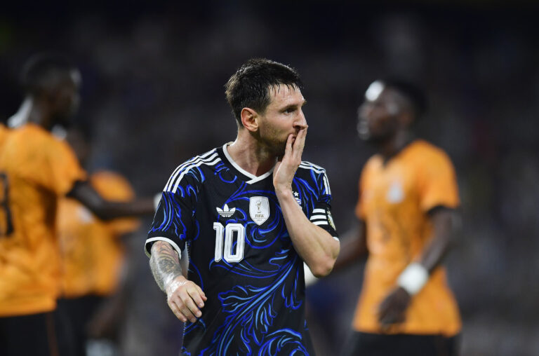 Leo Messi va Argentina futbol assotsiatsiyasi firibgarlikda ayblanib sudga berildi