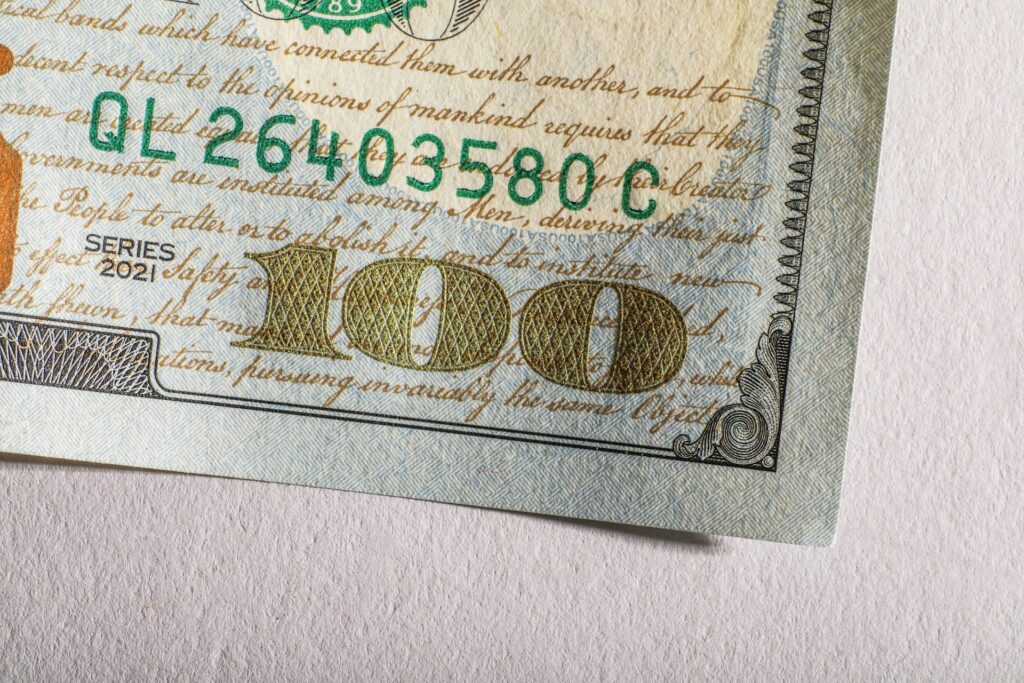 Курс доллара в Узбекистане 8 апреля