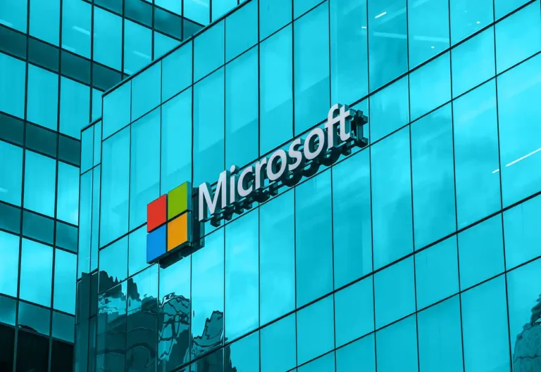 Microsoft 60 ming xodimga kompensatsiya evaziga işdan ketişni taklif qildi