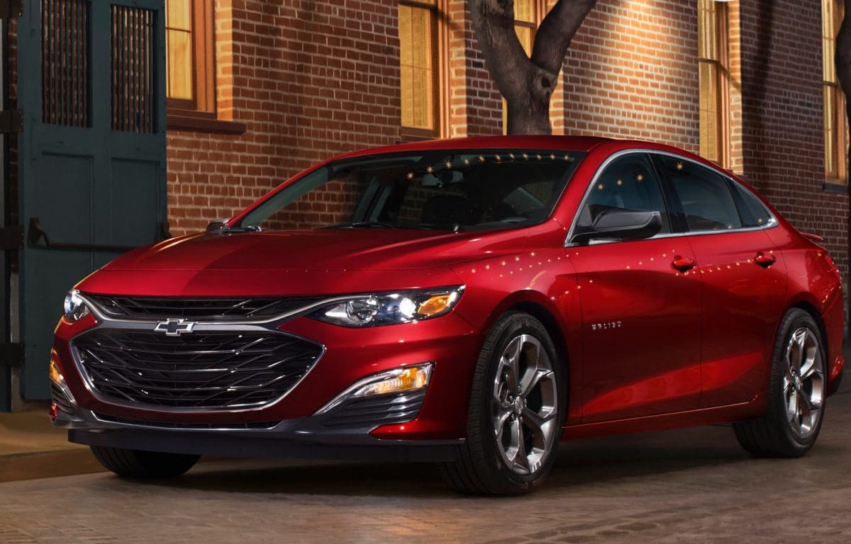 GM 271 mingdan ortiq Chevrolet Malibu modelini chaqirib olmoqda