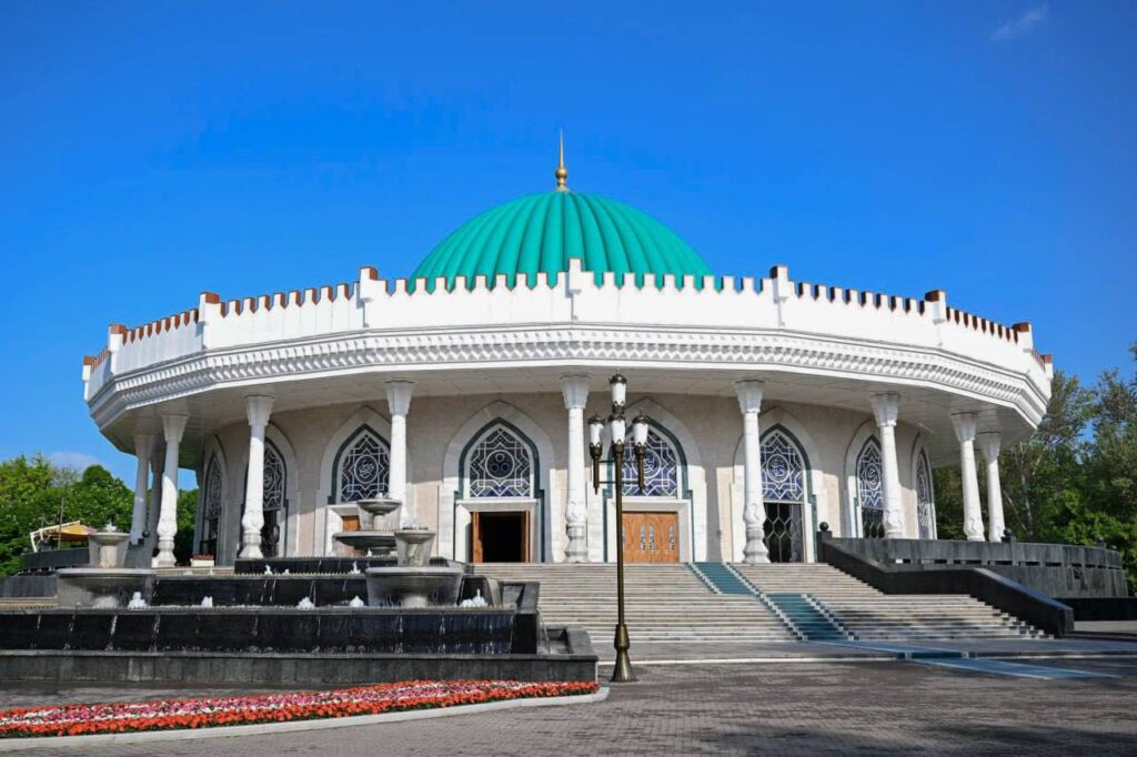 Xorijlik talabalar uchun stipendiya, Sindarov uchun omadli kechayotgan Nomzodlar turniri — 13-aprel kuni e’lon qilingan yangiliklar