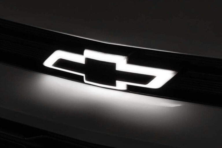 Chevrolet kompaniyasi logotipini yangilamoqda