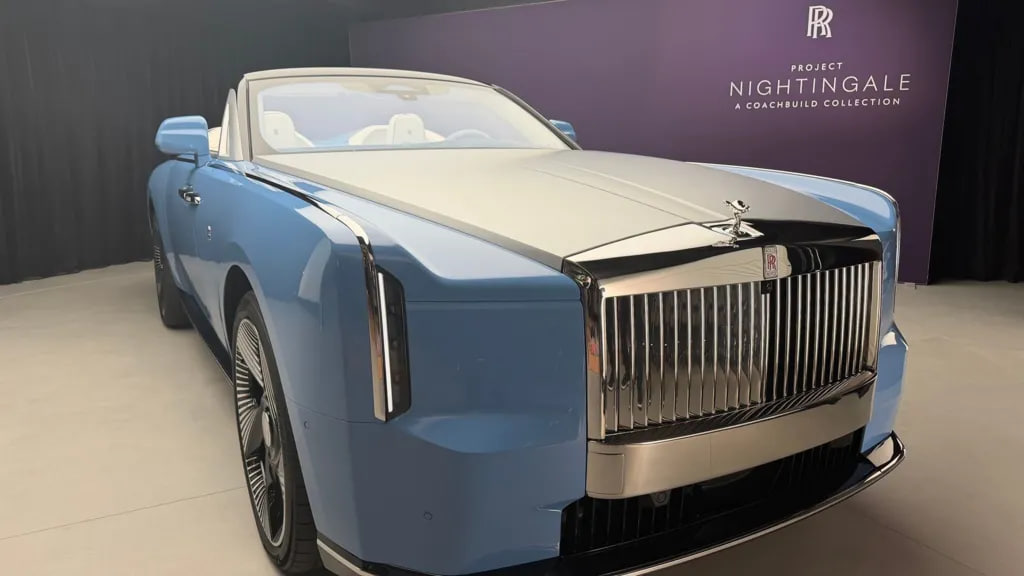 Rolls-Royce yangi ikki o‘rinli elektromobilini taqdim etdi / Foto: BBC
