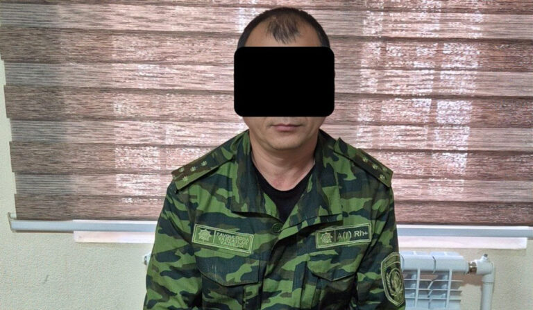 Jizzaxda FVB mansabdori pora bilan ushlandi