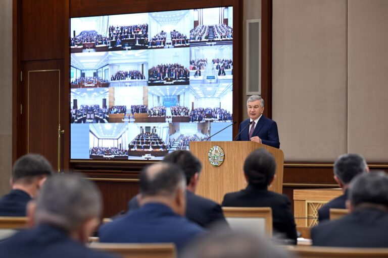 Мирзиёев: в 2026 году планируем привлечь зарубежные инвестиции на $53 млрд