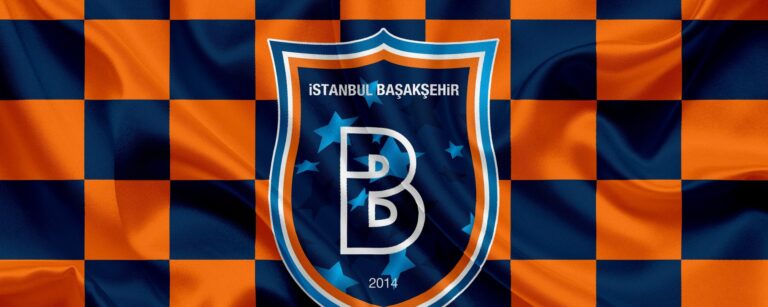 Башакшехир объявил состав на матч с Трабзонспором: выйдут ли в поле узбекистанцы