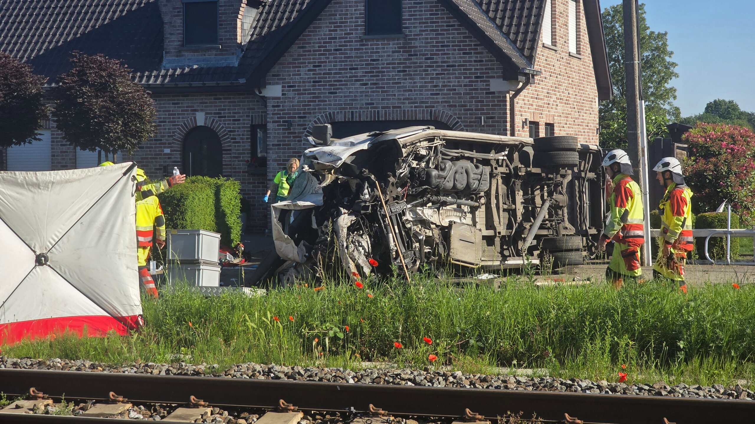 Four Dead as Train Collides With School Minibus in Belgium
