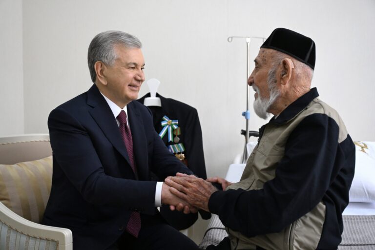 Prezident urush va mehnat faxriylarini ziyorat qildi