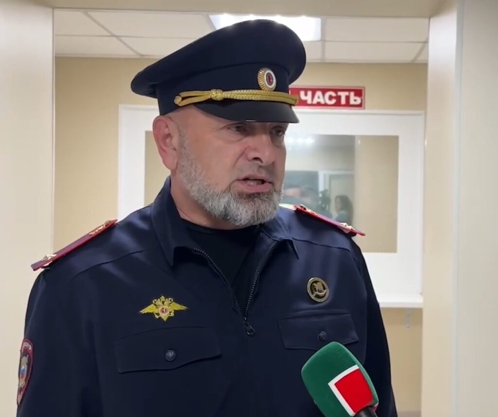 В Чечне проверяют бойца ММА после жесткого конфликта в подъезде