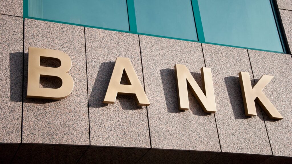 Dam olish kunlari qaysi banklarda valyuta ayirboshlash mumkin