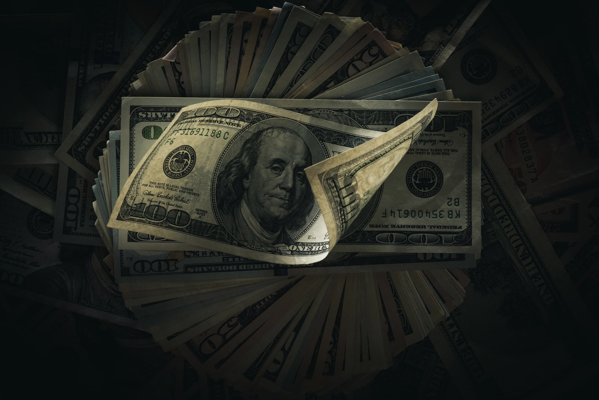 Dollar hafta davomida 162 so‘mga oshdi