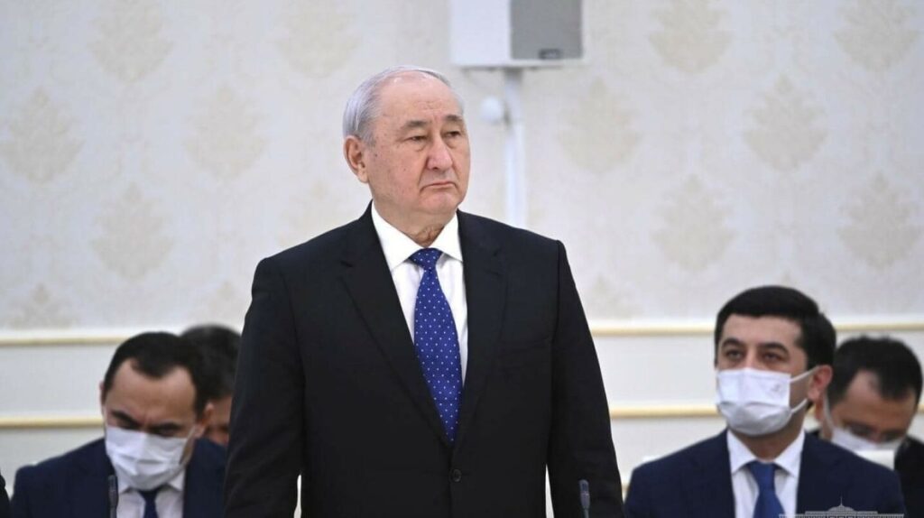 Сенатор Турсынхан Худайбергенов награжден орденом «Фидокорона хизматлари учун» за развитие Приаралья