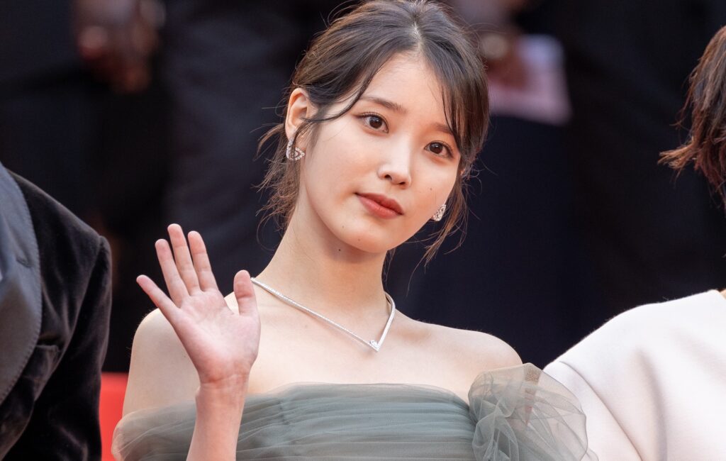 CANNES, FRANCE - MAY 26: Lee Ji-eun attends the screening of "Broker (Les Bonnes Etoiles)" during the 75th annual Cannes film festival at Palais des Festivals on May 26, 2022 in Cannes, France. (Photo by Marc Piasecki/FilmMagic)