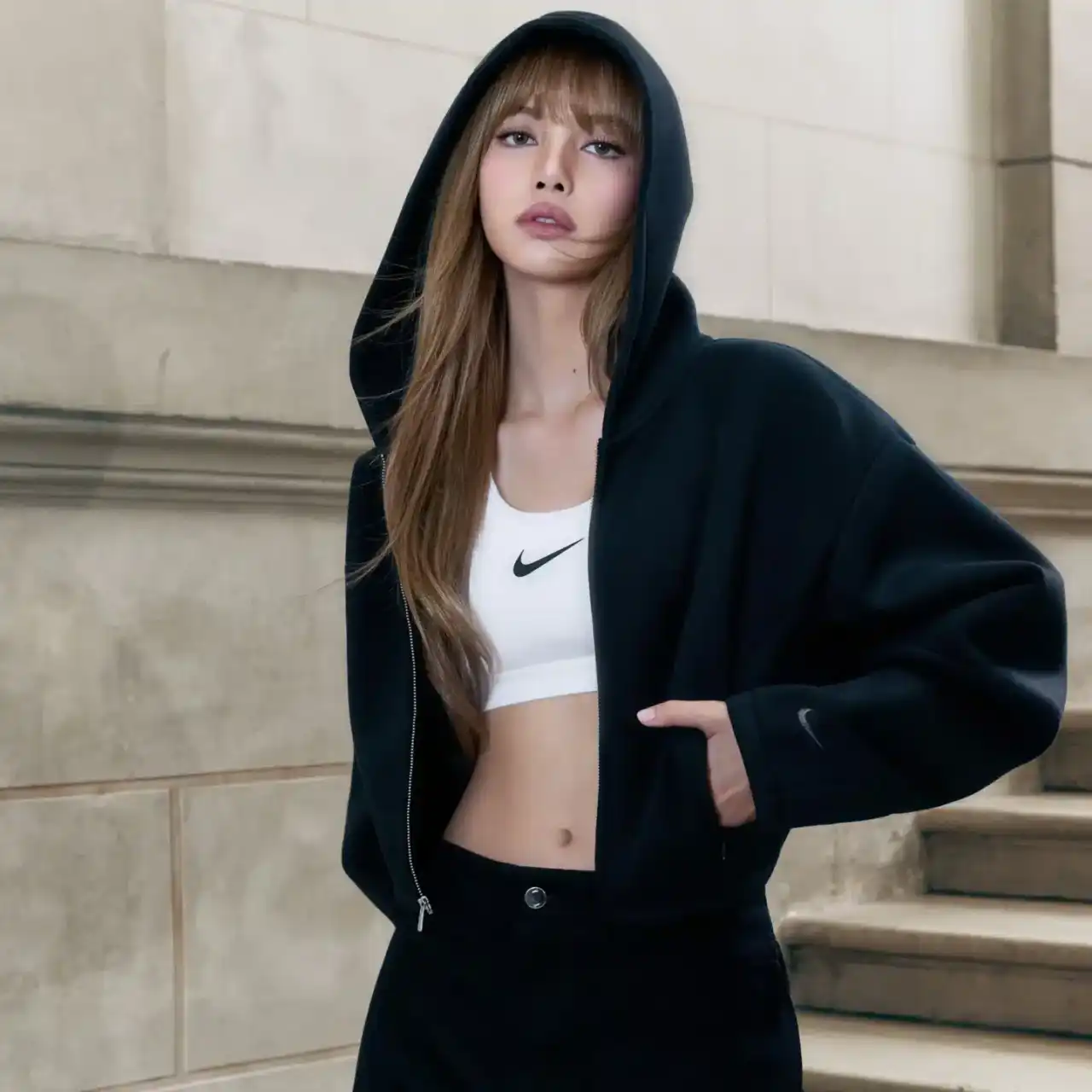 lisa-manopal-blackpink-nike-2- lisa-manopal-blackpink-nike-2-