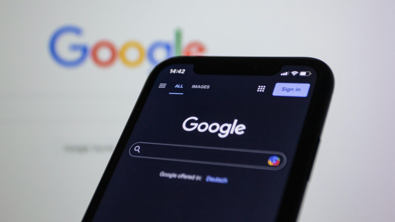 Google qidiruv tizimini chat-botga aylantirmoqda