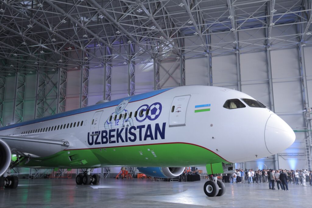 UzAirways показала самолет в честь выхода сборной Узбекистана на ЧМ-2026 — фоторепортаж