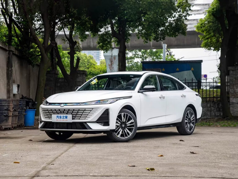 Changan kompaniyasi arzon avtomobil taqdim etdi