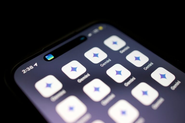 В Gemini тестируют Spark: ИИ-агент с доступом к чатам, геолокации и файлам