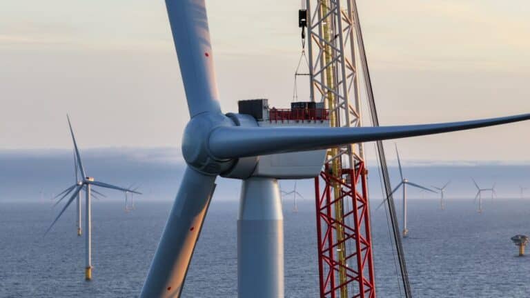 ACWA Power Secures $226 Mln for Uzbekistan Wind Project