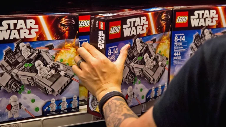 Grandfather’s Missing Star Wars Lego Sparks Viral Saga and Bitter Lawsuits