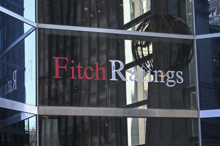 Fitch O‘zbekistonning suveren kredit reytingi prognozini «barqaror»dan «ijobiy»ga yaxshiladi