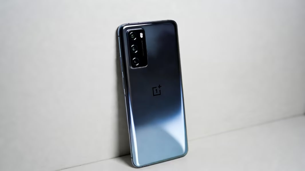 OnePlus 200 dollar narxdagi yangi smartfonini taqdim etadi
