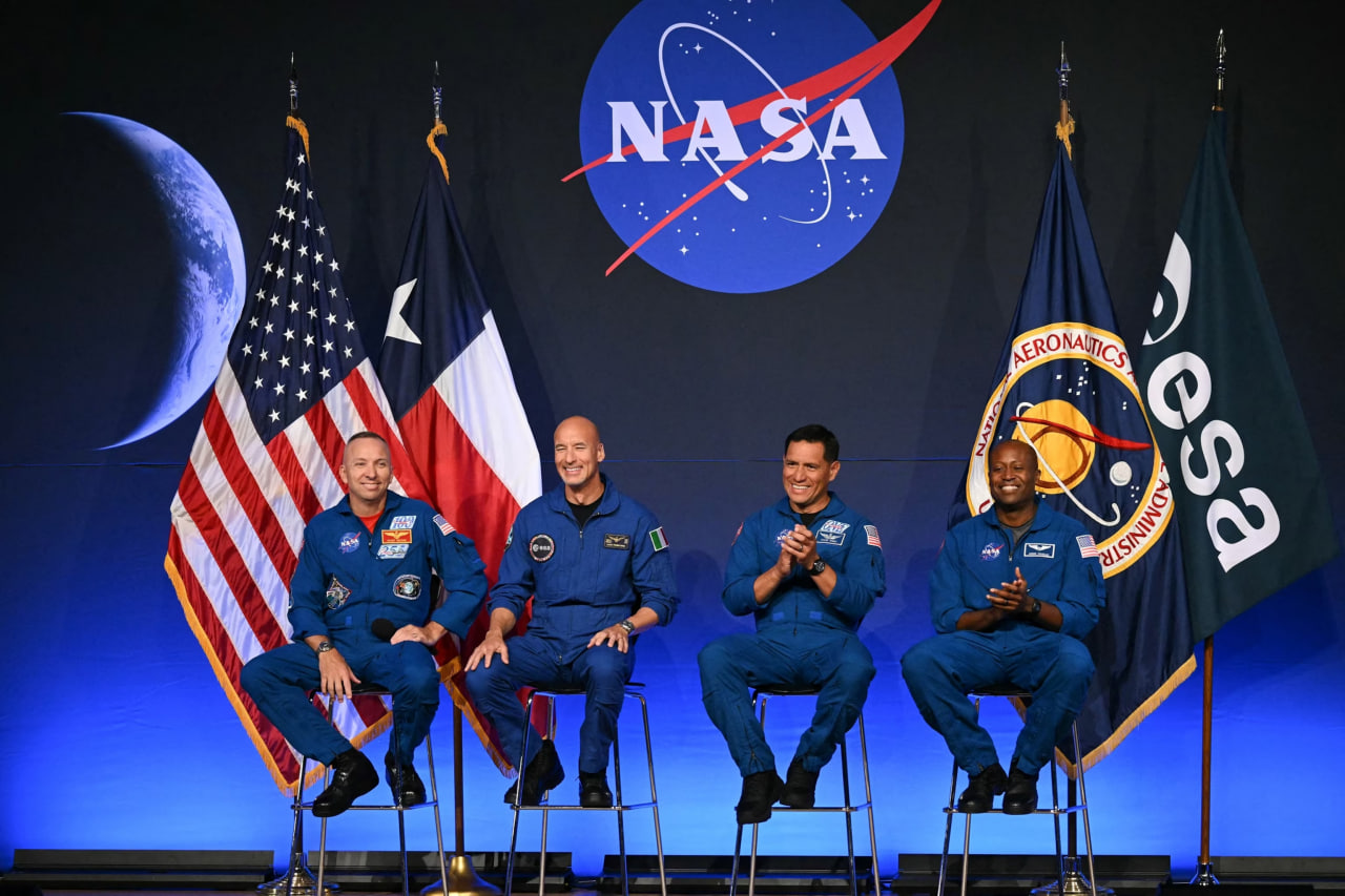 NASA Reveals Artemis III Crew for Lunar Lander Docking Tests