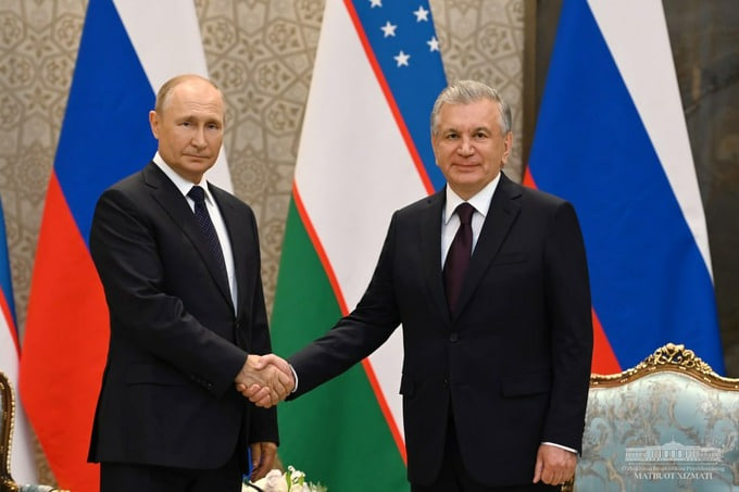 Shavkat Mirziyoyev Vladimir Putinni Rossiya kuni bilan tabrikladi